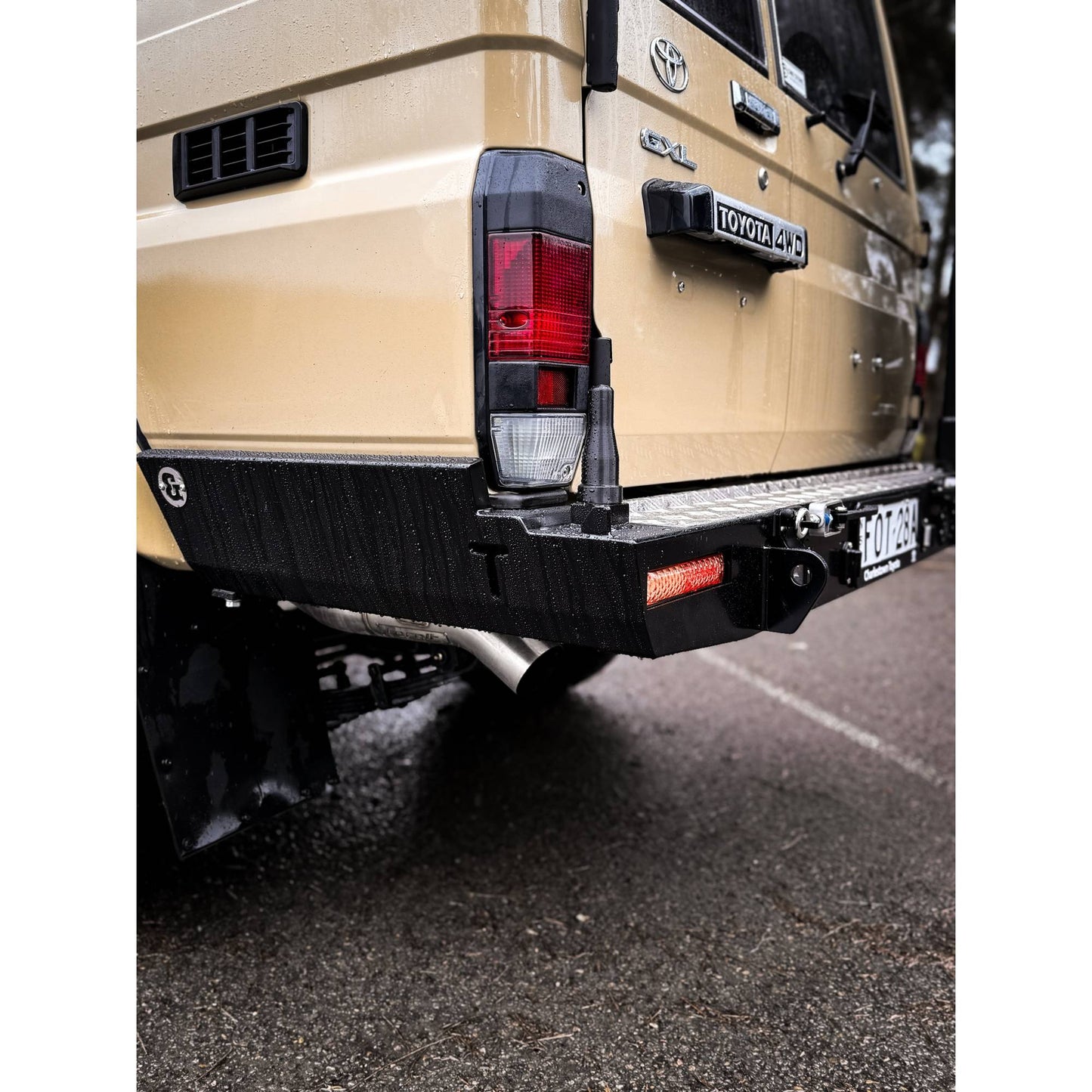 Rear Bar for the Toyota LandCruiser 75/78 Series (1984-) (view 13)