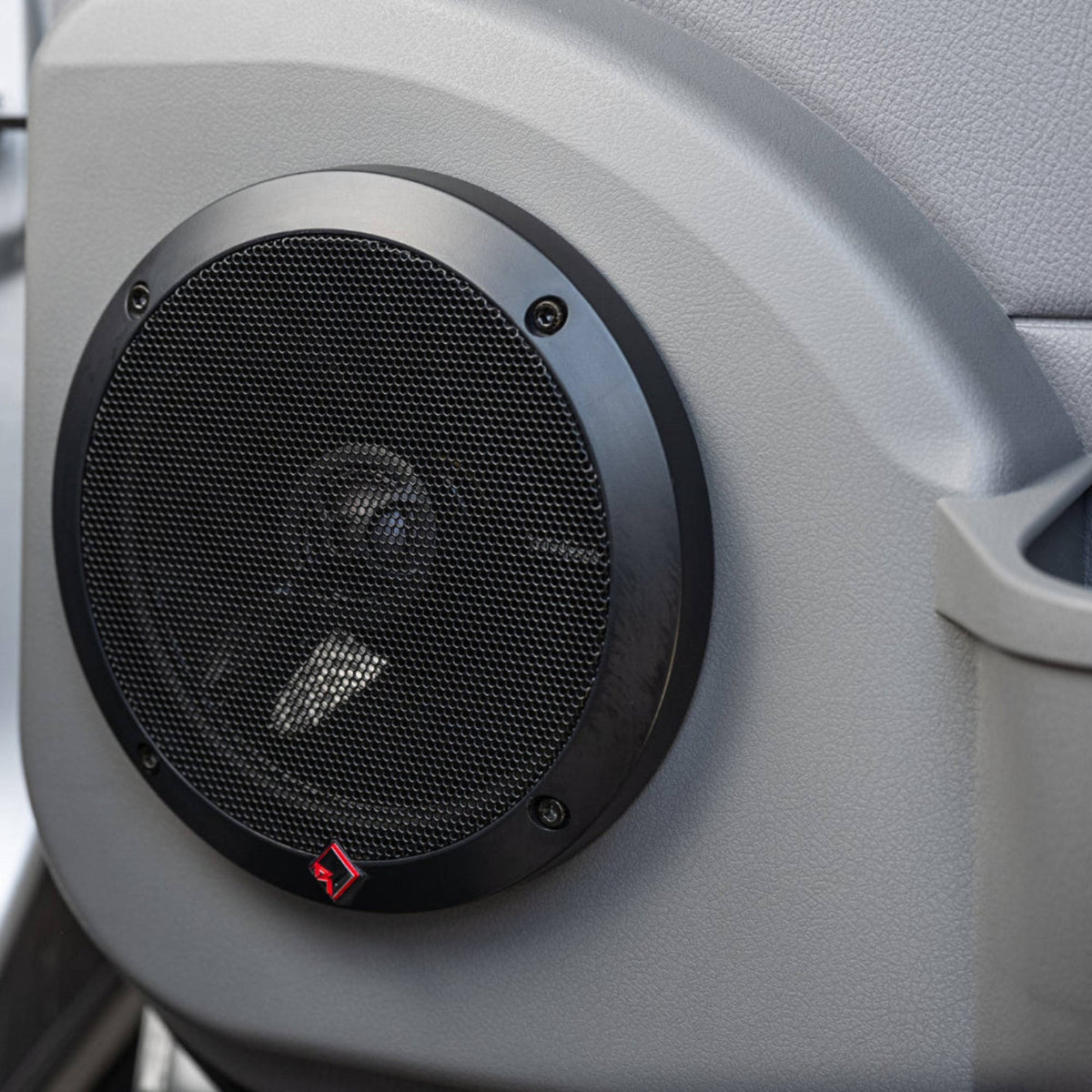 Rear Door Speaker Pods (Pair) for the Toyota LandCruiser 76/79 Series Dual Cab (2009-) (view 9)