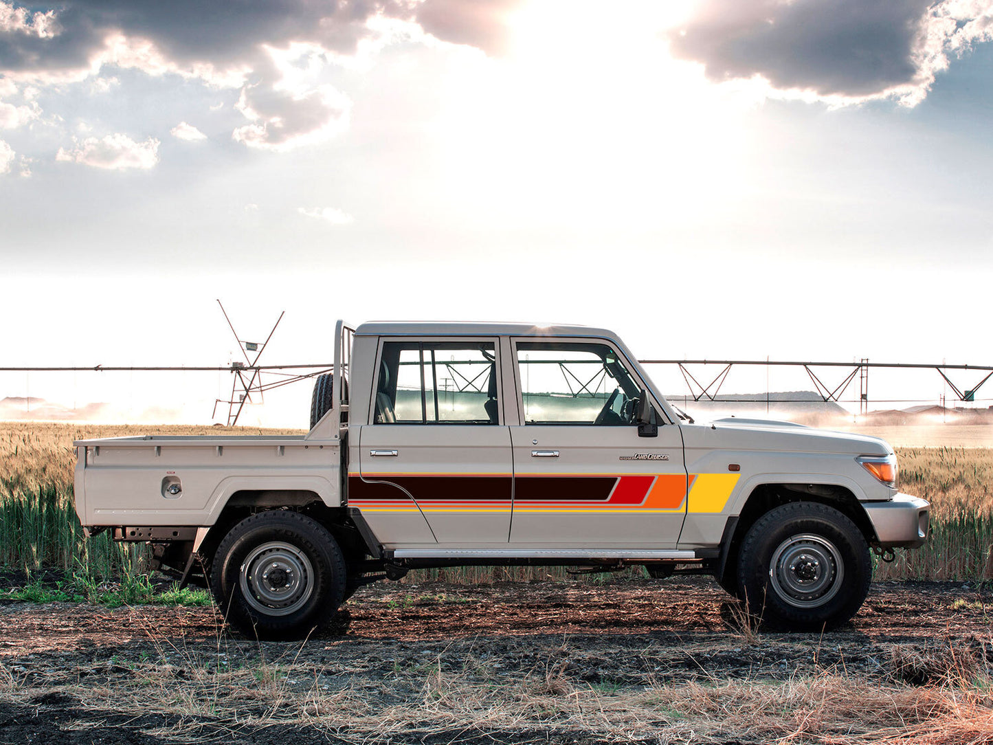 70 Series Land Cruiser Decal Body Stripe Kit (Cobar) - 79 Series Dual Cab (2012-)