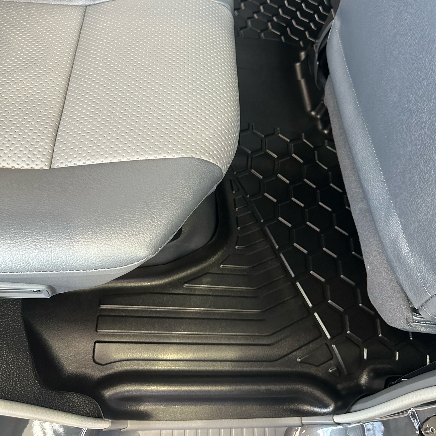 Toyota Land Cruiser Heavy Duty Floor Mats - Facelift 79 Series Dual Cab (2024-)