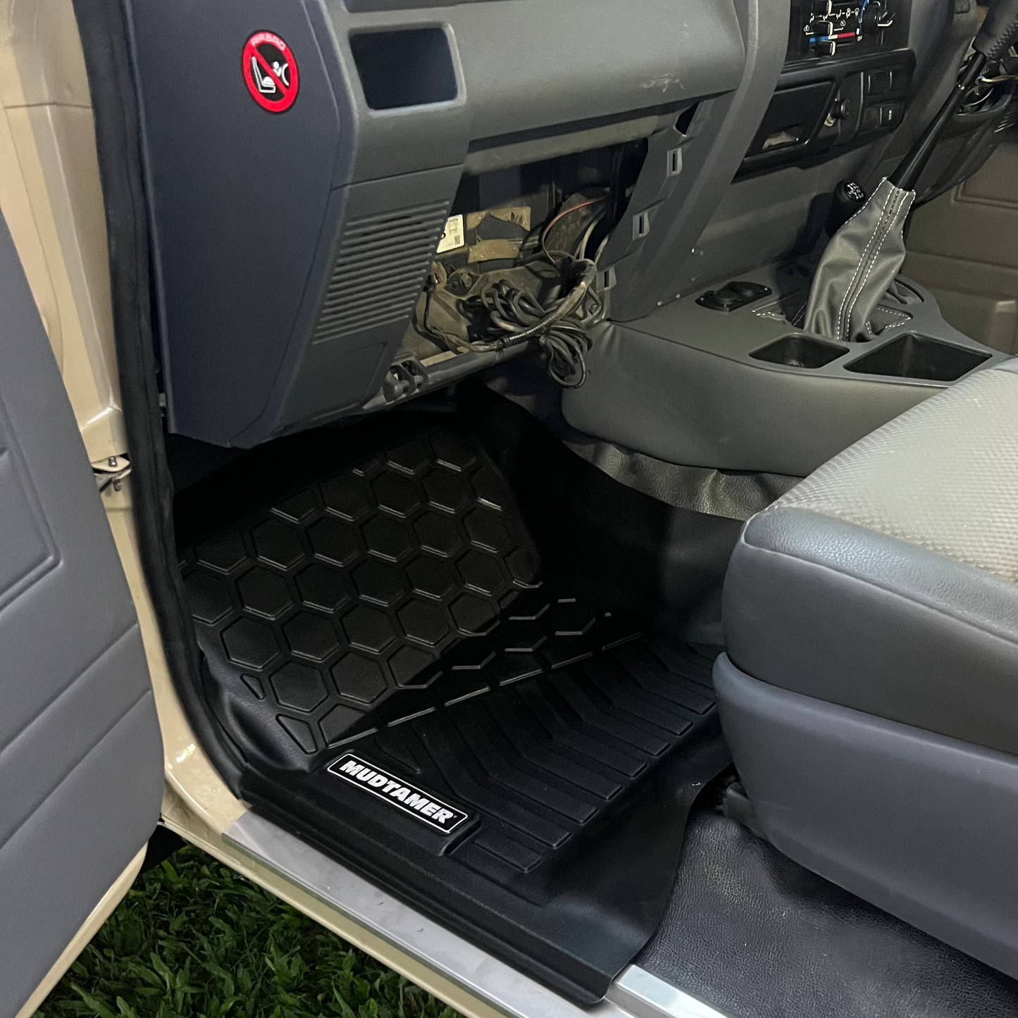 Toyota Land Cruiser Heavy Duty Floor Mats - Facelift 79 Series Single Cab (2024-)