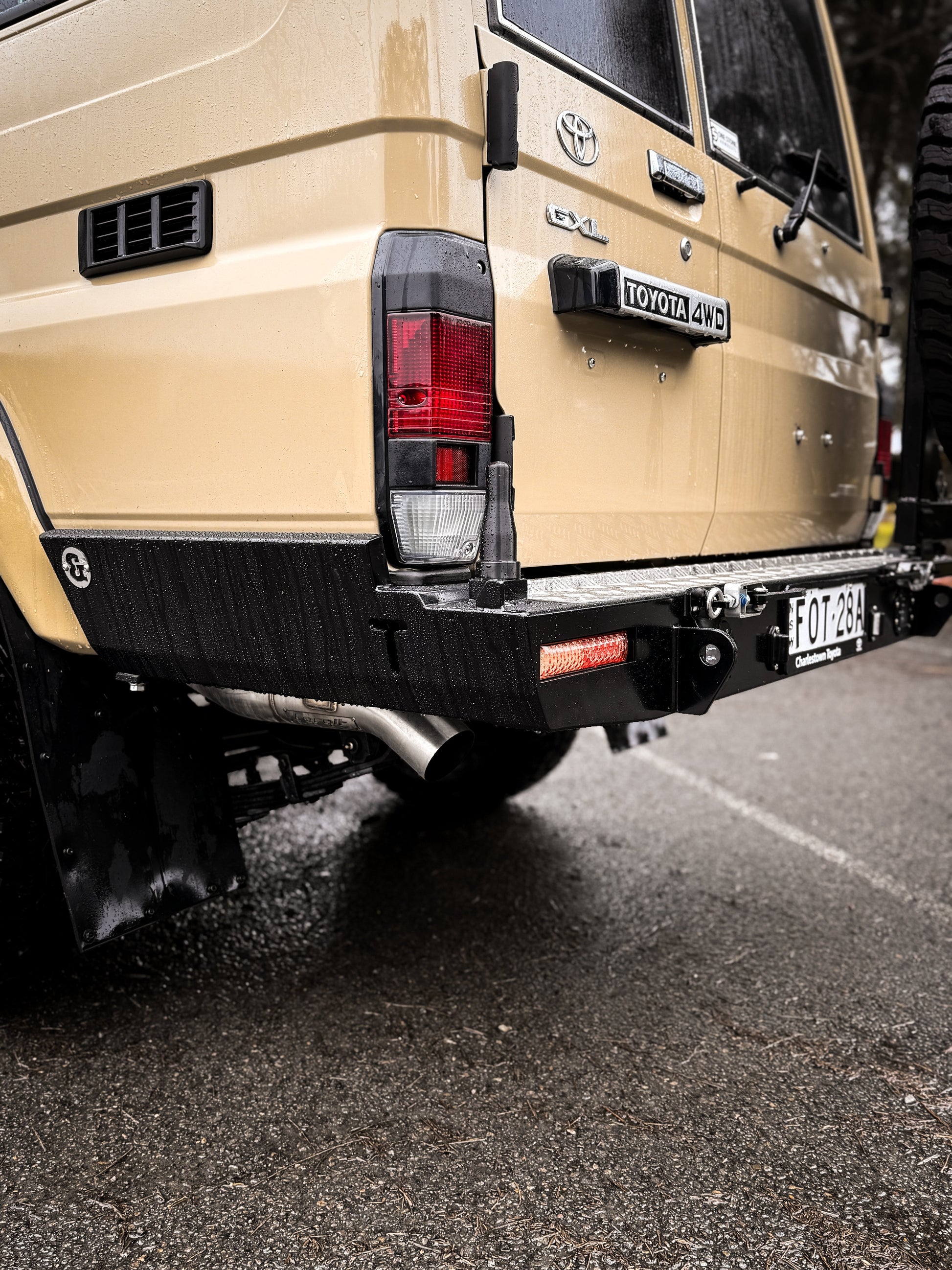 Toyota Land Cruiser 75/78 Series Rear Bar