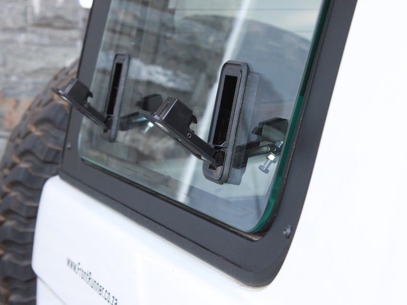 Toyota Land Cruiser Toyota Land Cruiser 76 Gullwing Window / Right Hand Side Glass