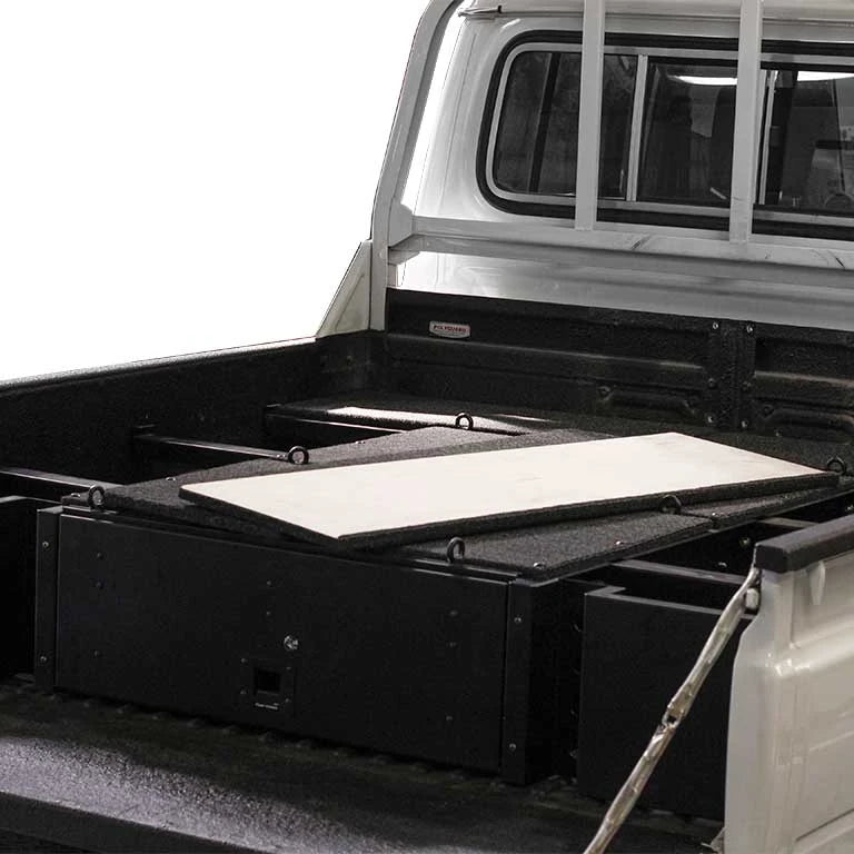 Toyota Land Cruiser 79 DC Drawer Kit: drawer kit with roller floor extended