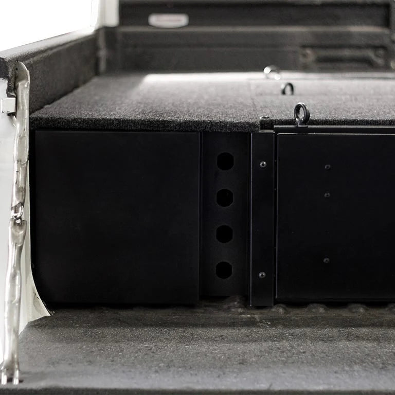 Toyota Land Cruiser 79 DC Drawer Kit: drawer kit with tailgate open
