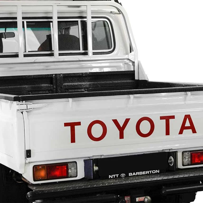 Toyota Land Cruiser 79 DC Drawer Kit: Land Cruiser 79 dual cab tub with drawer kit, tailgate closed