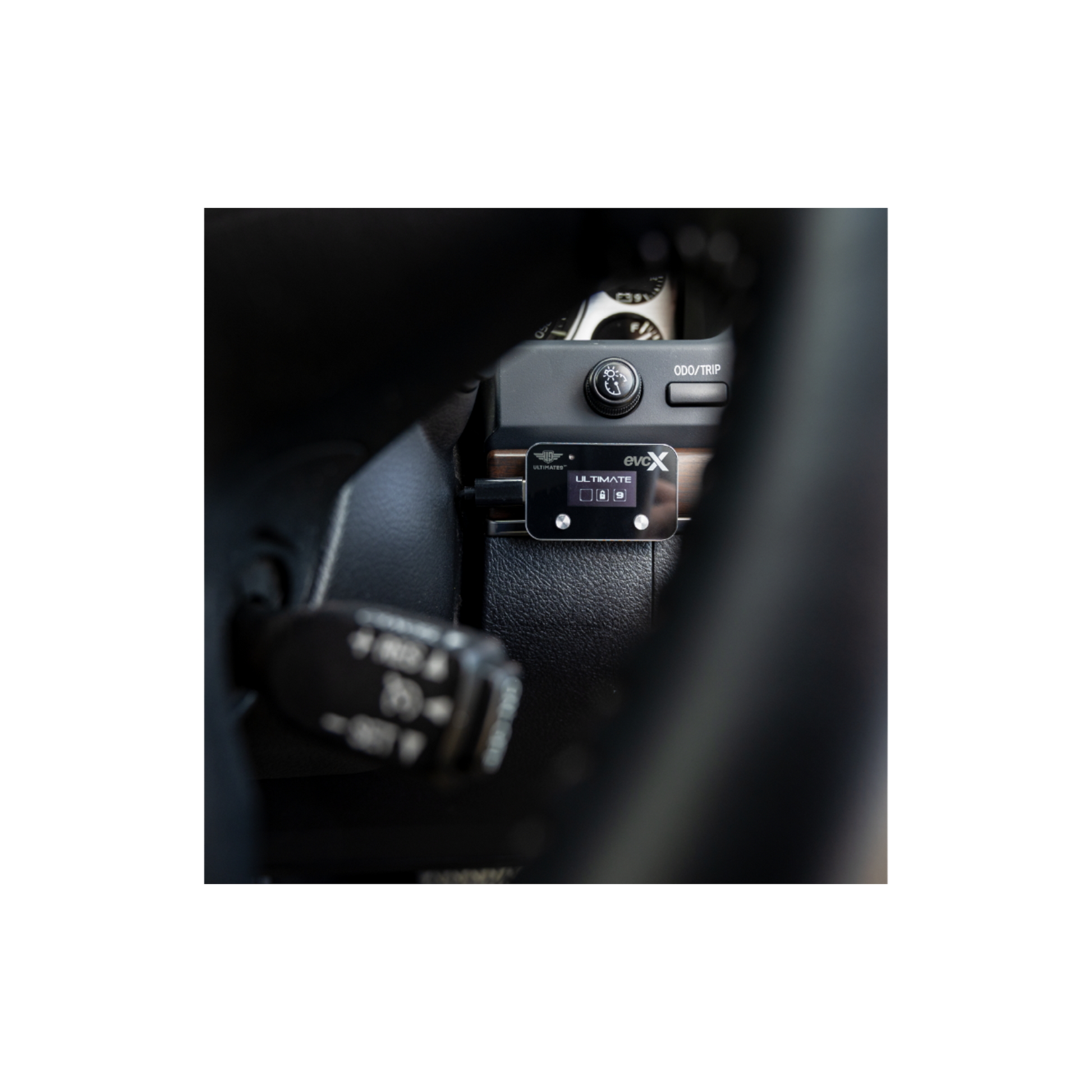 Ultimate9 EVCX Throttle Controller for the Toyota LandCruiser 70 Series (2009–Present) (view 3)